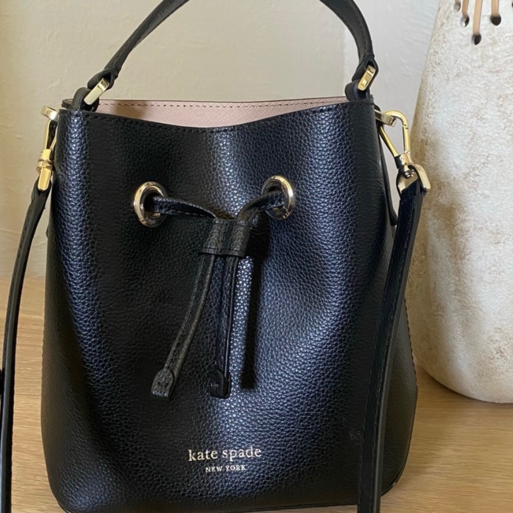 Kate Spade Sadie bucket bag. NEW without tags.